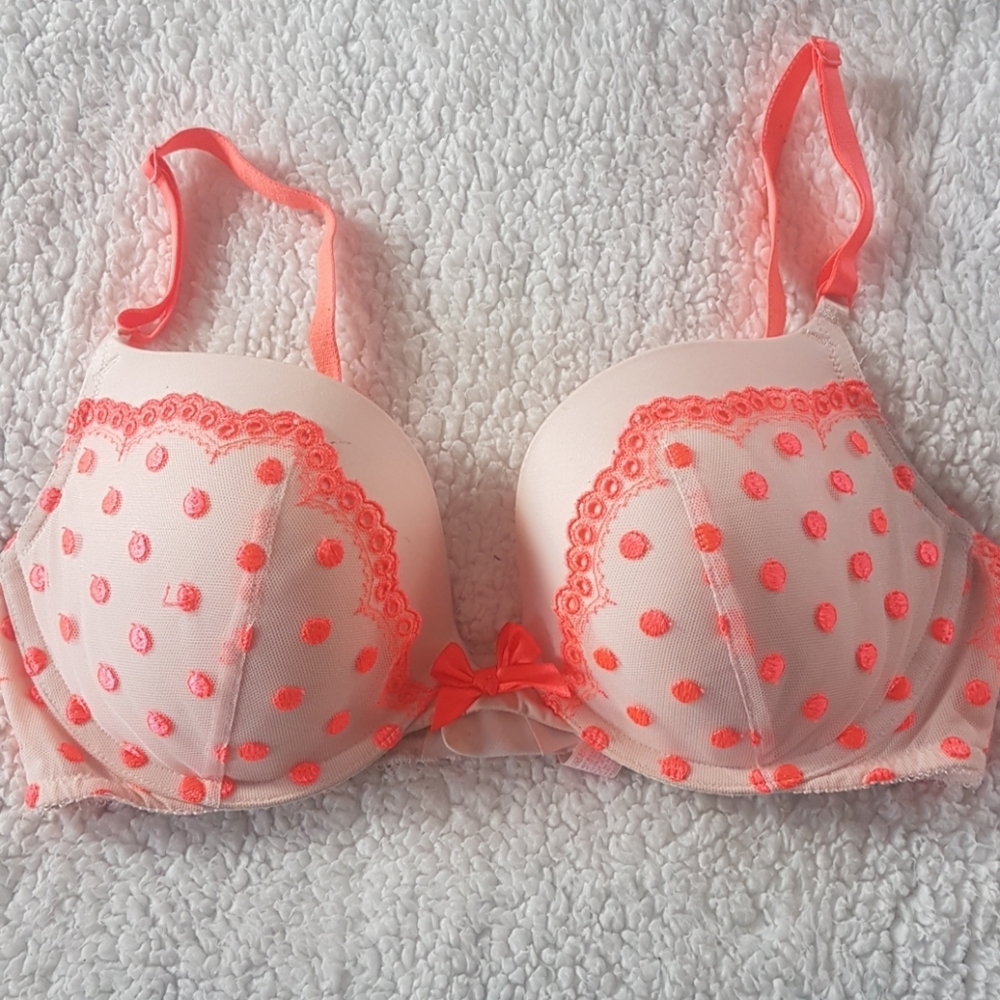 Victoria secret very sexy push up
